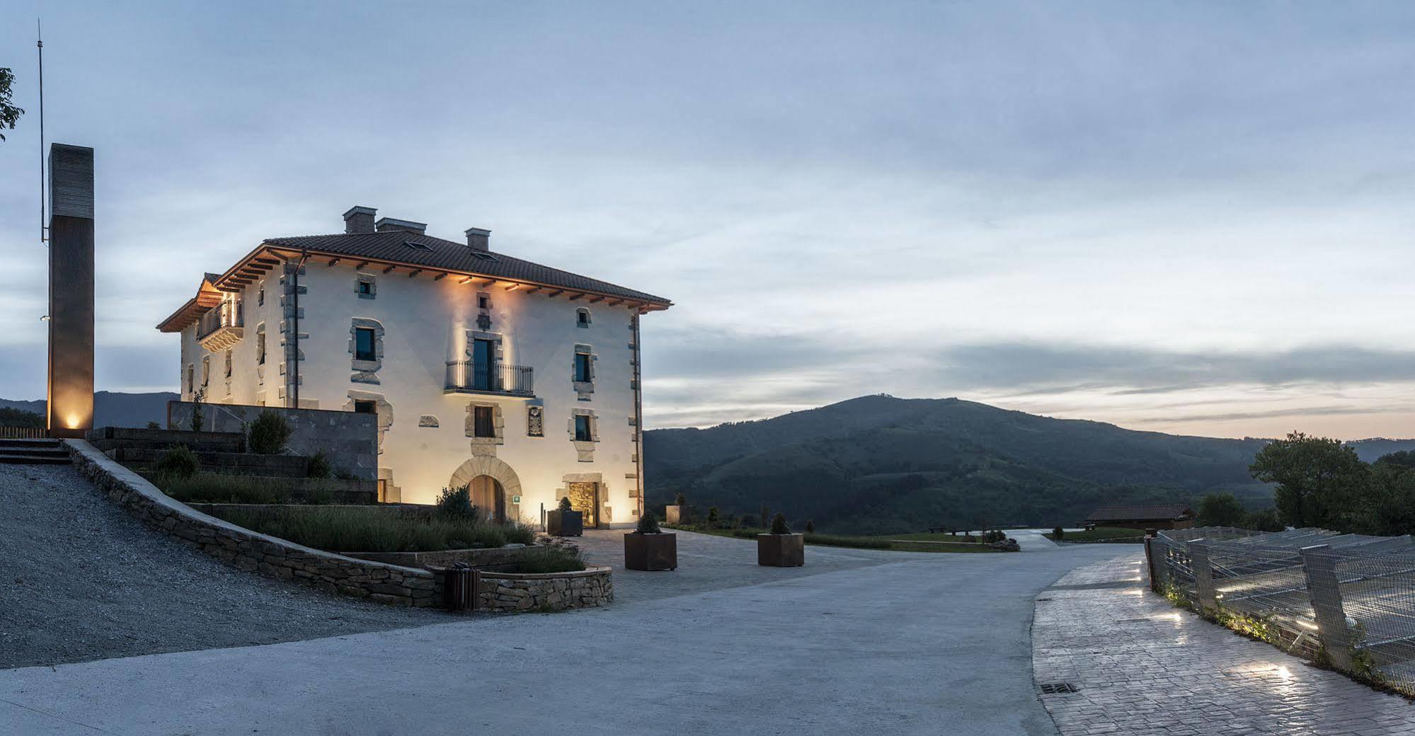 Palacio De Yrisarri By Irrisarri Land Igantzi ภายนอก รูปภาพ